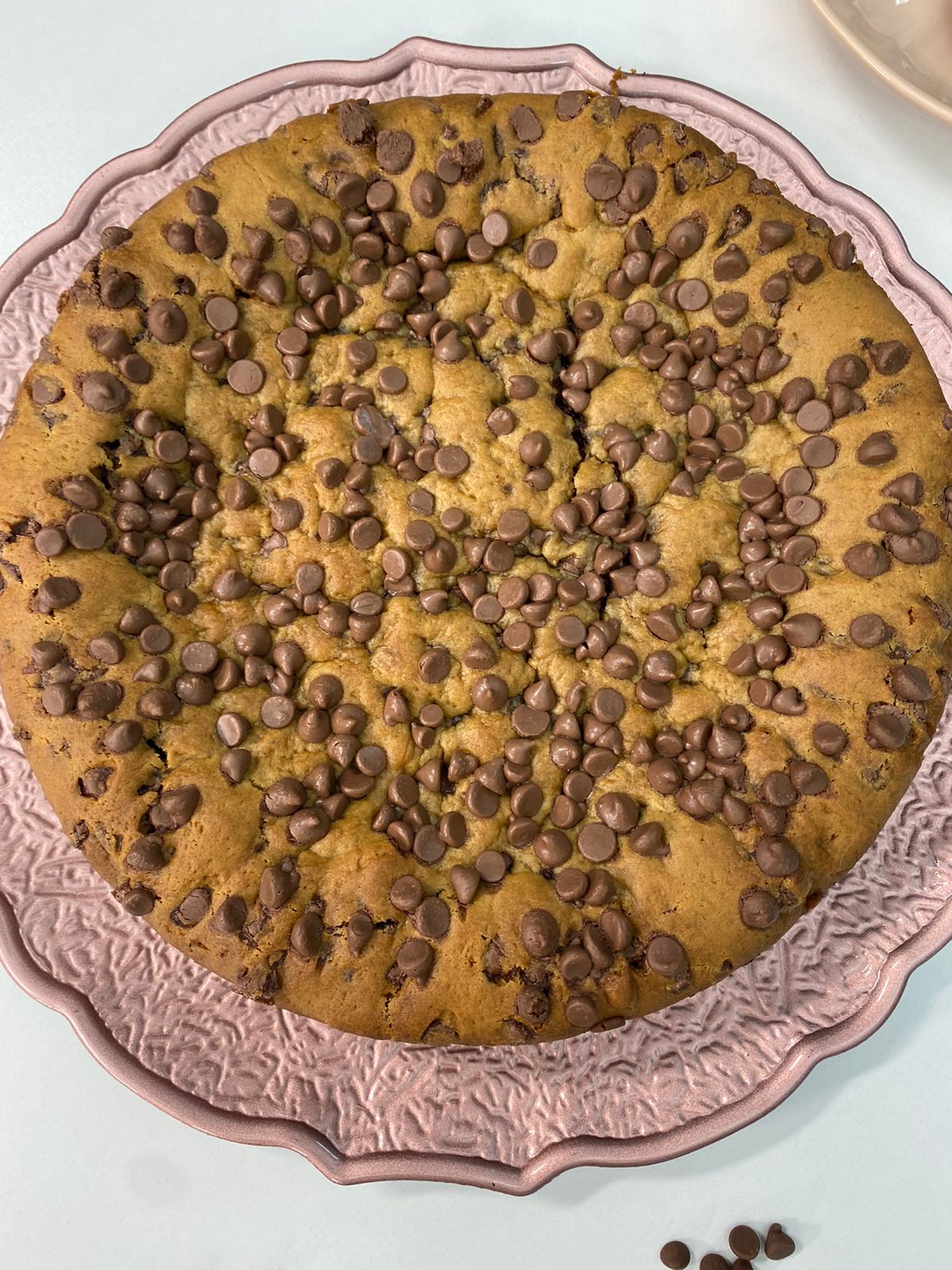 Surpreenda na sobremesa: Torta cookie recheada com creme de avelã!