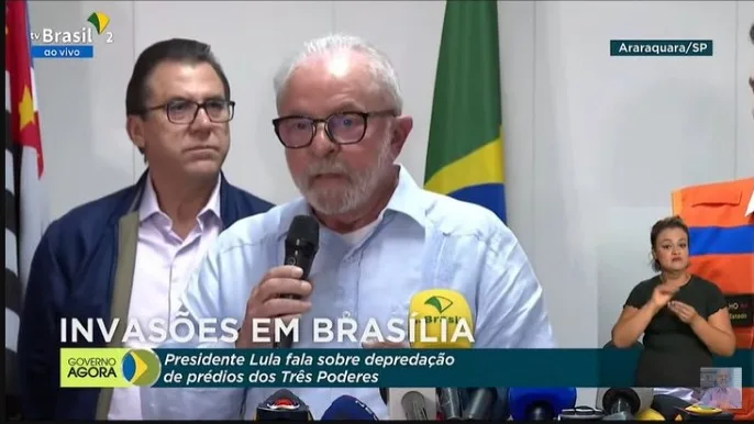 Lula se pronuncia sobre atos de vandalismos em Brasília