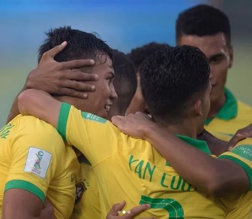 Após goleada, Brasil volta a apostar em ofensividade no 2º jogo do Mundial Sub-17