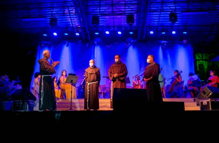 Espetáculo gratuito de música e dança acontece nesta terça em Vila Velha. Veja como retirar seu ingresso