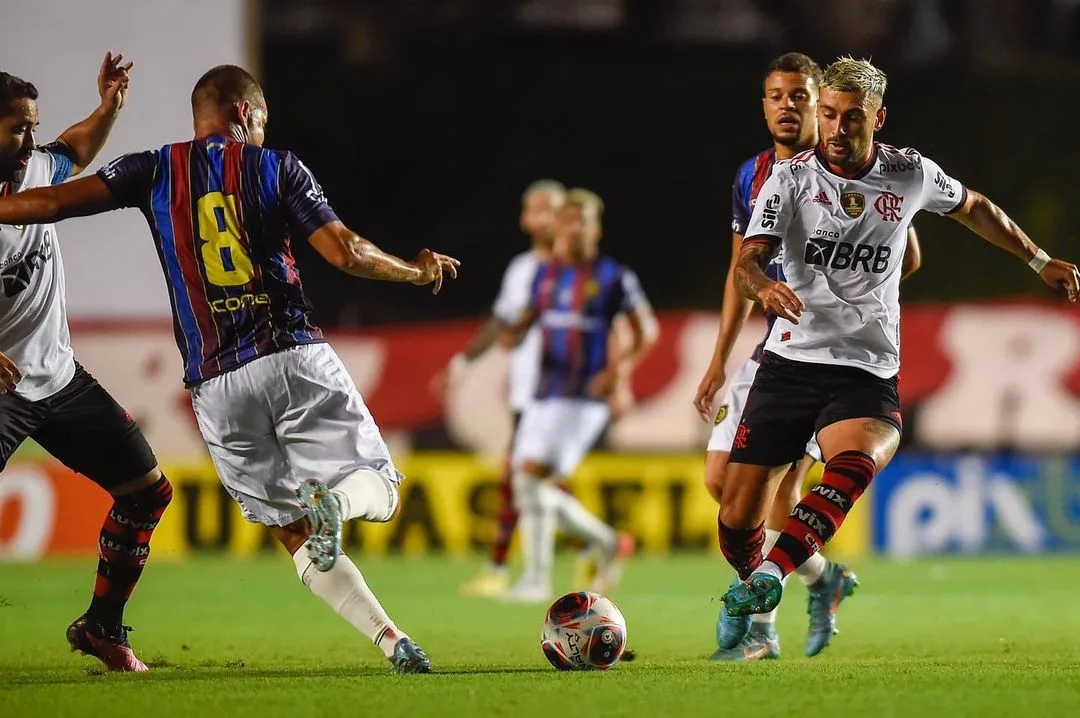 Flamengo sofre contra o Madureira e fica no empate sem gols em Cariacica