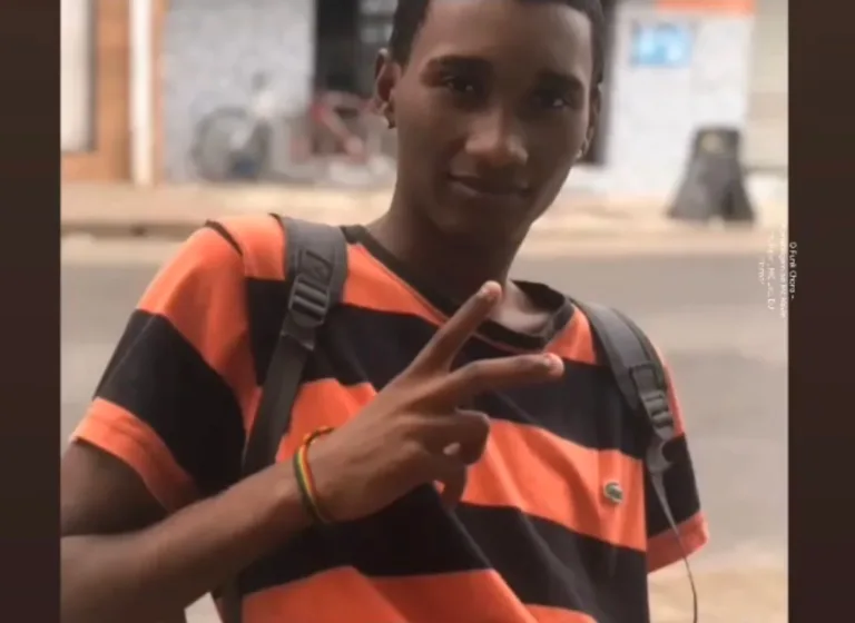 Jovem de 20 anos vai visitar namorada e acaba assassinado em Cariacica