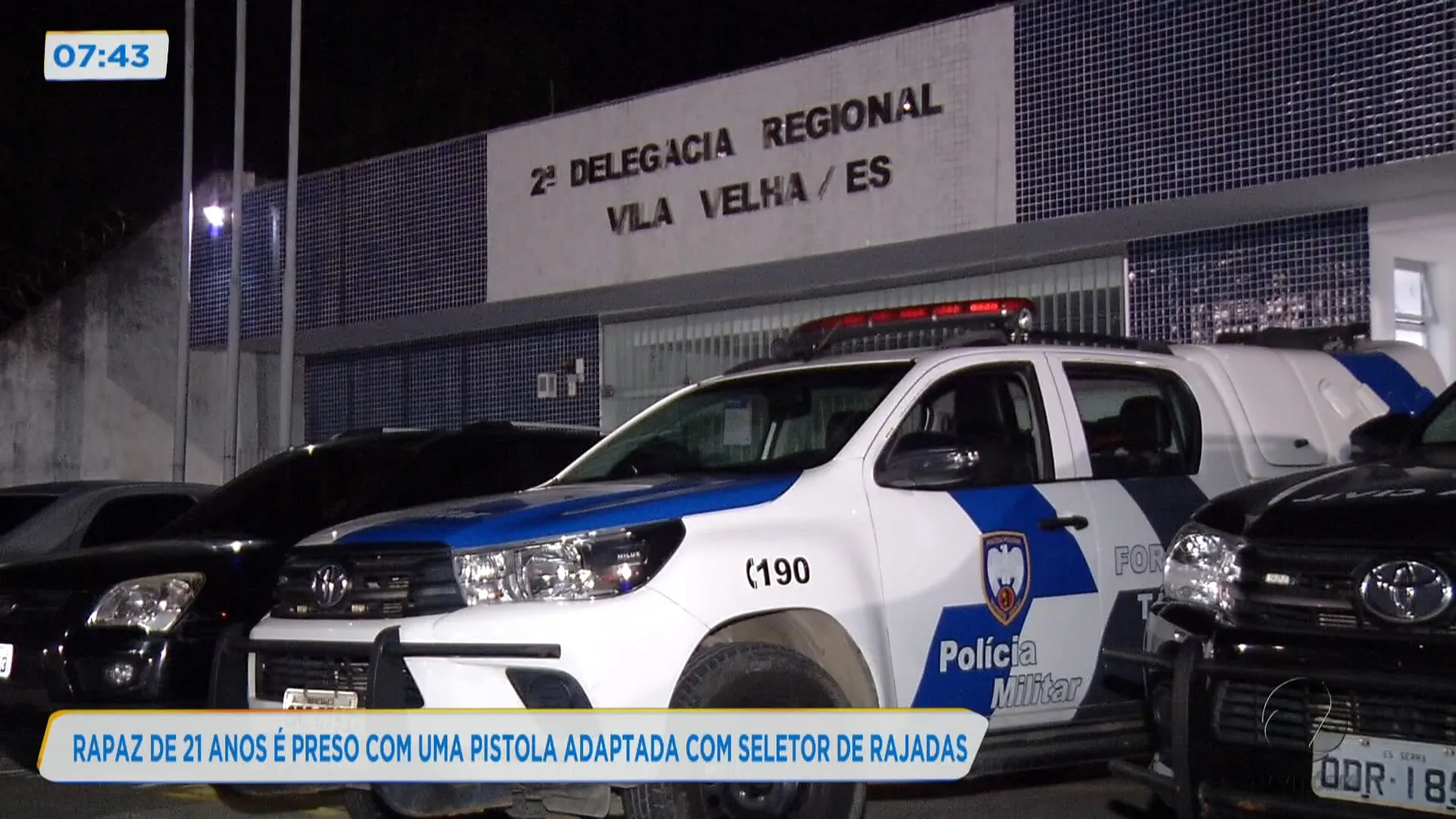 Rapaz de 21 anos é preso com uma pistola adaptada com seletor de rajadas