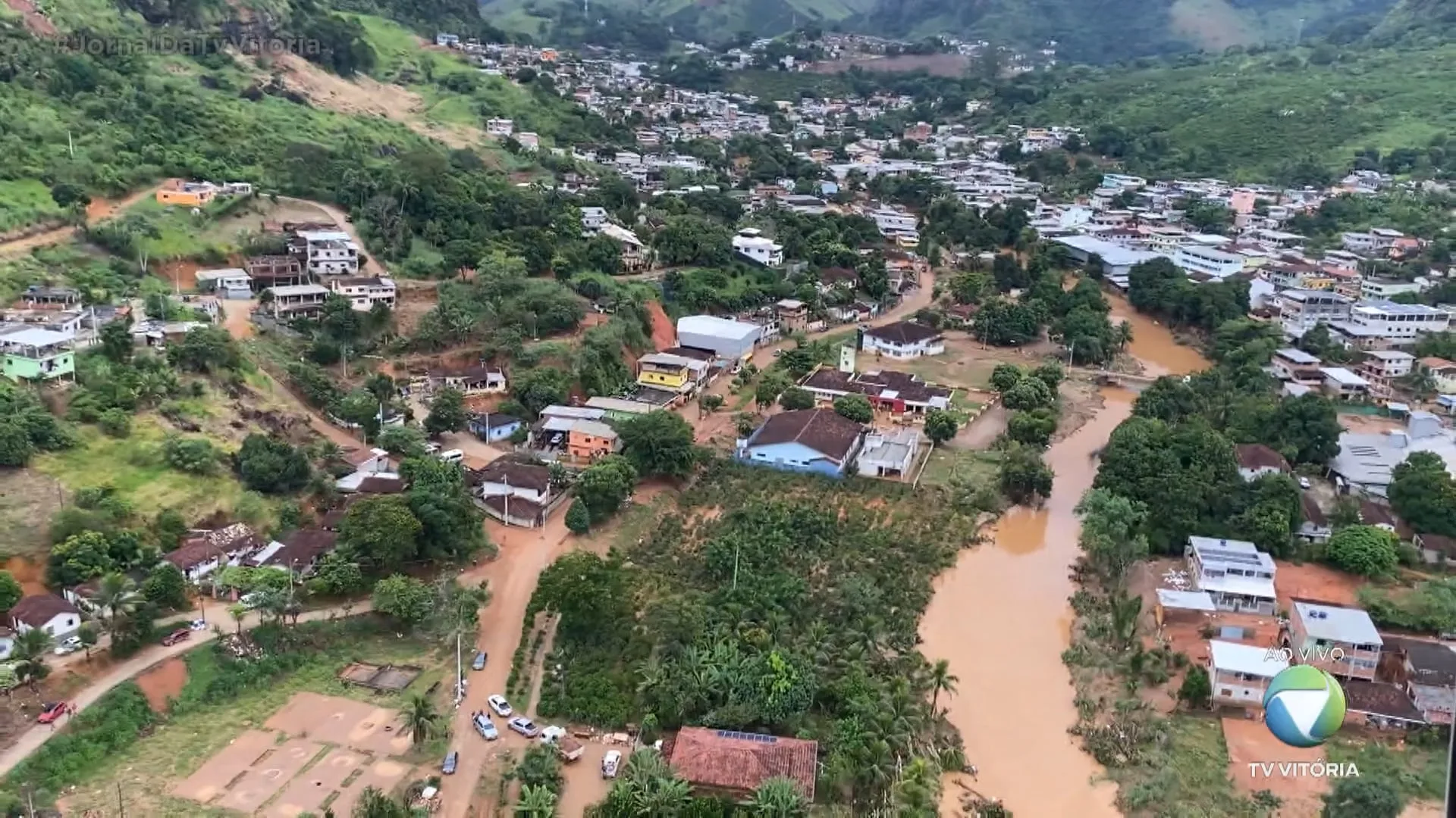 EQUIPE DA TV VITÓRIA FEZ UM SOBREVOO EM MIMOSO DO SUL, COM A EQUIPE DO NÚCLEO DE OPERAÇÕES E TRANSPORTE AÉREO, O NOTAER