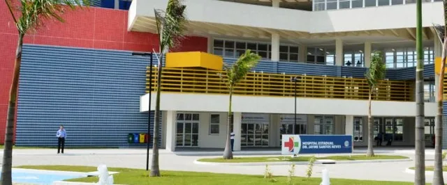 Hospital com 100 vagas para enfermagem e farmácia