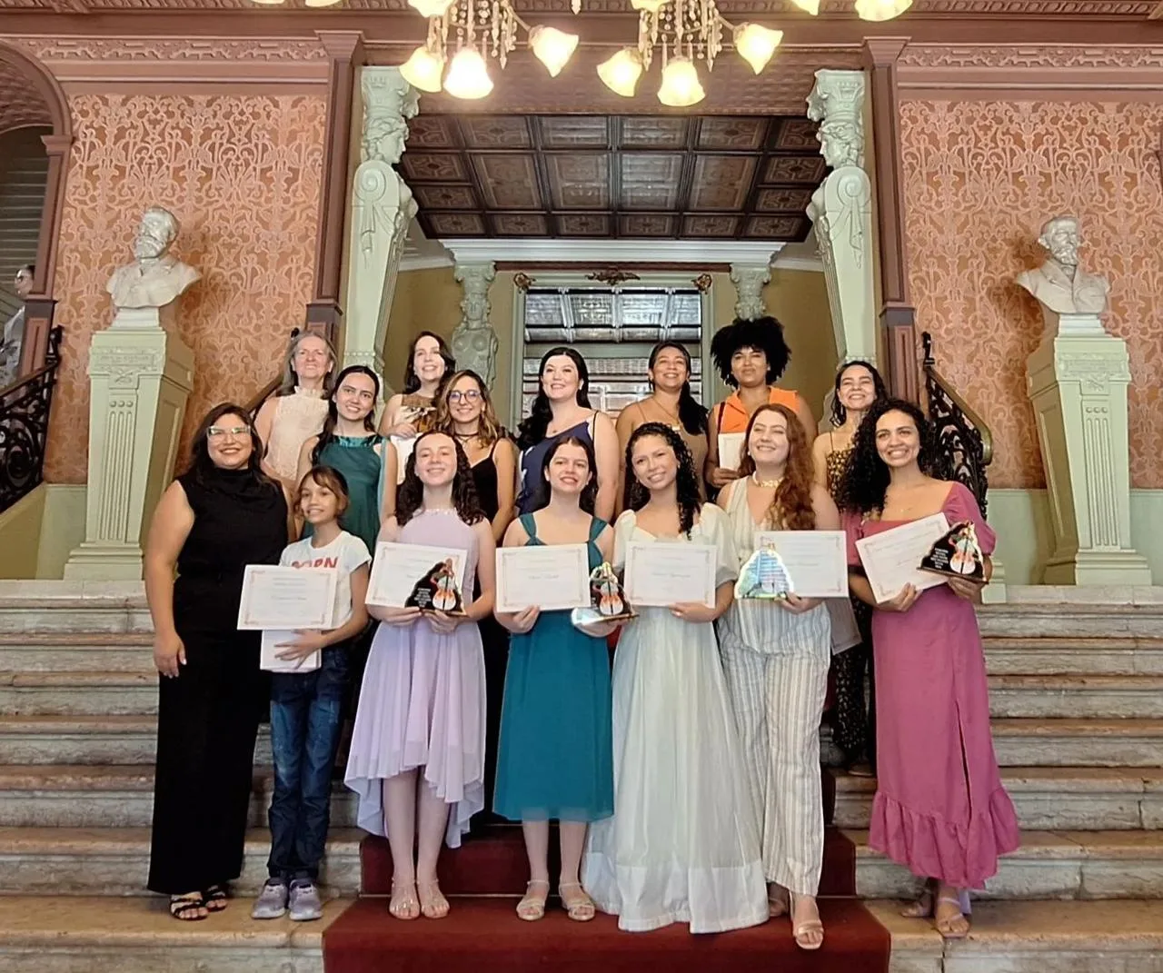 Capixaba forma campeãs do Concurso Nacional Ligia Amadio para mulheres solistas