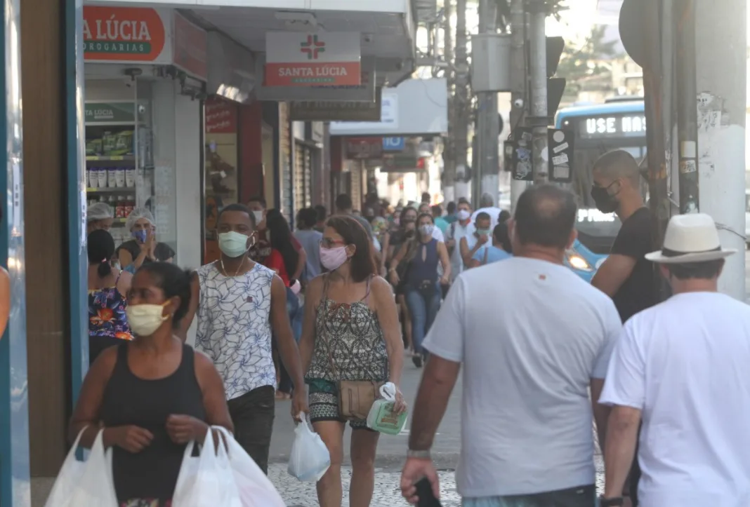 Isolamento social cai, mas pequenos negócios ainda têm baixo movimento