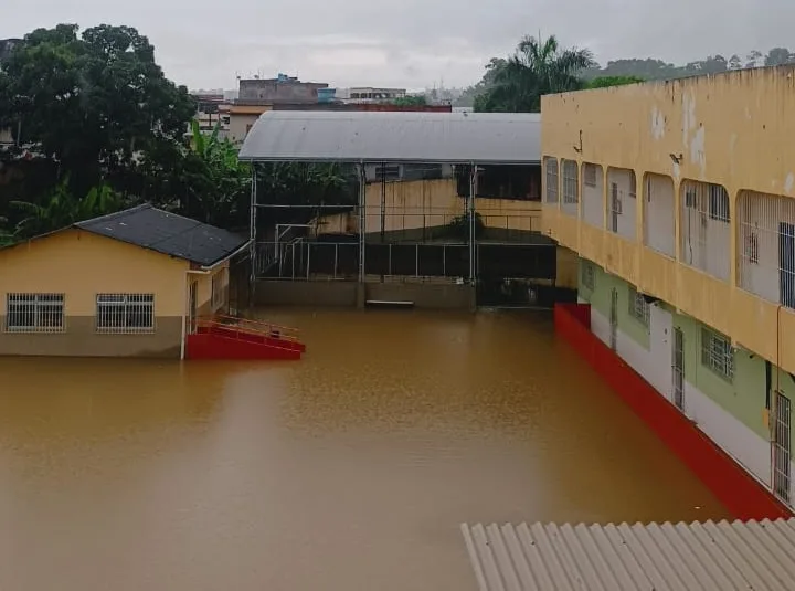 Chuva: mais de 20 cidades do ES estão sob risco de alagamento ou deslizamento