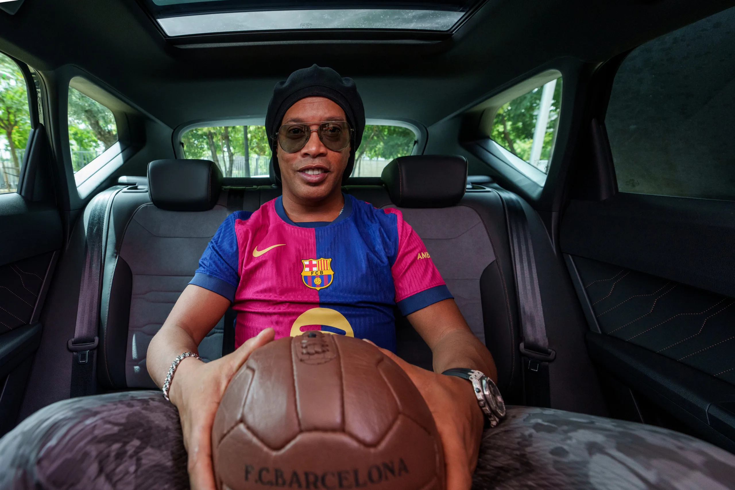 Vai lotar! 10 mil ingressos já foram vendidos para o Jogo com Ronaldinho