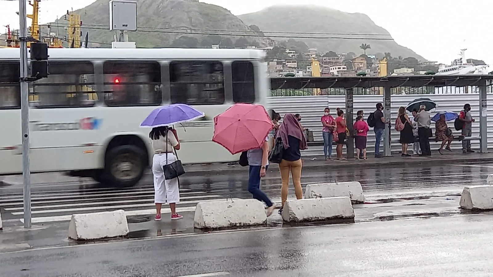 Alerta de chuvas intensas para 11 cidades do ES. Veja quais são!