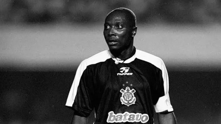 Ídolo do Corinthians, Freddy Rincón não resiste a ferimentos e morre aos 55 anos