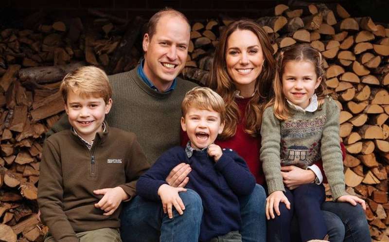 Filhos de Kate Middleton e Príncipe William participam pela primeira vez da Páscoa Real!