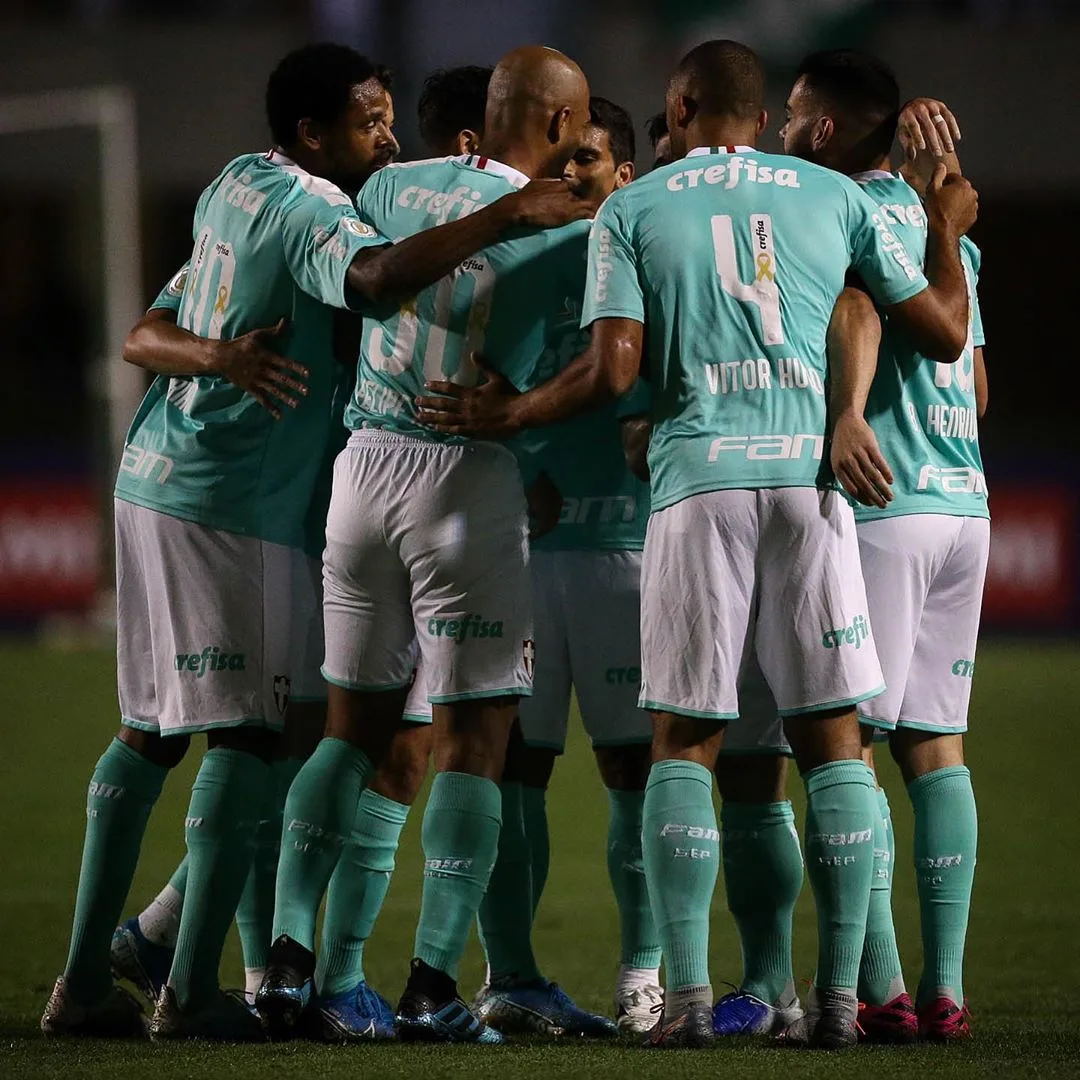 Técnico Mano valoriza posse de bola em goleada e pede paciência à torcida do Palmeiras