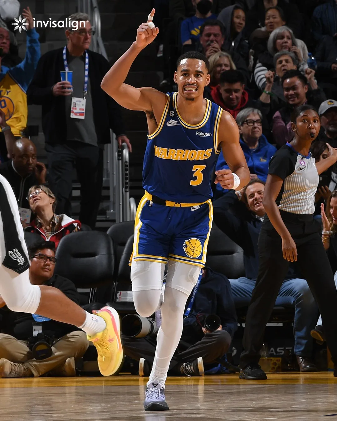 Warriors reagem após dura derrota e arrasam Spurs em casa na NBA; Heat bate Suns