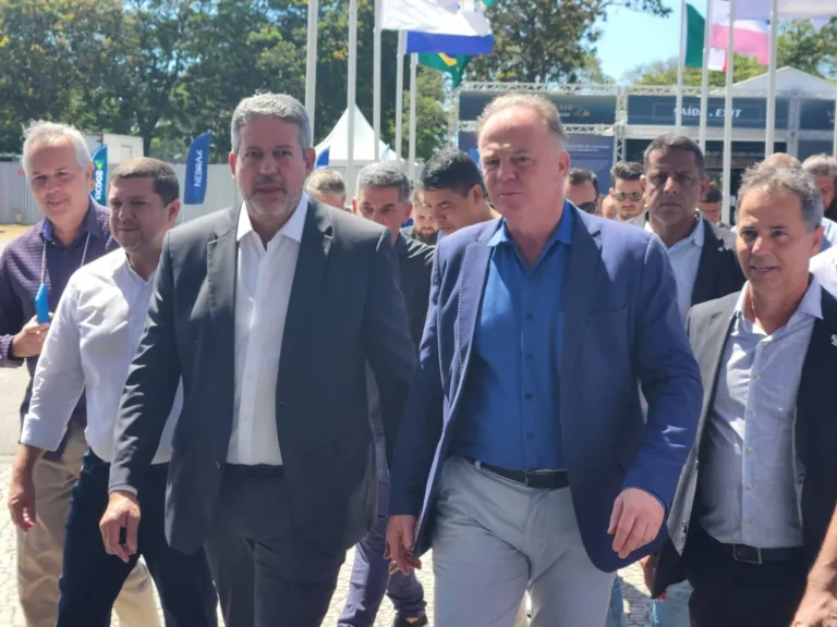 Arthur Lira anuncia superintendência do Banco do Nordeste no ES até março