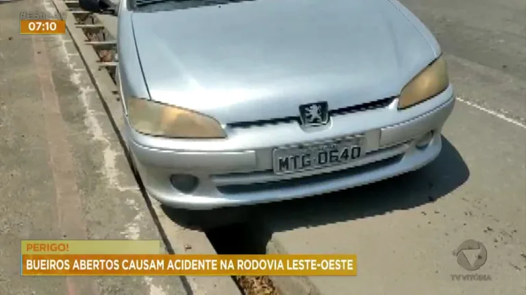 Bueiros abertos causam acidente na Leste-Oeste