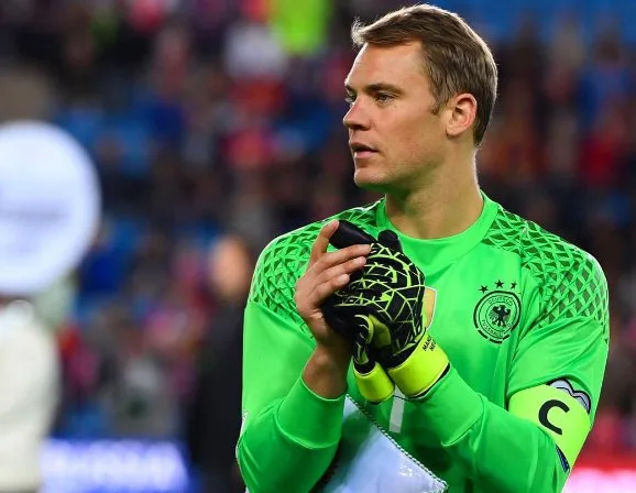 Neuer é poupado e não viaja com a Alemanha para enfrentar San Marino