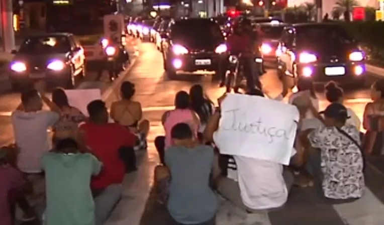 Segundo protesto na Ponte da passagem é marcado por violência