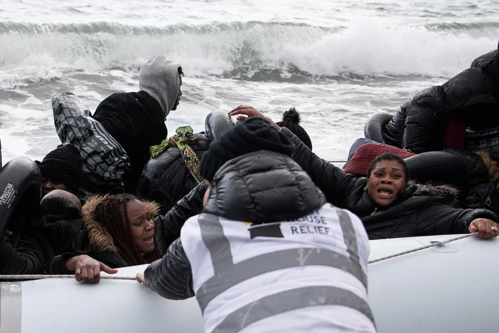 Naufrágio na Grécia mata 59 migrantes e deixa dezenas de feridos e de desaparecidos