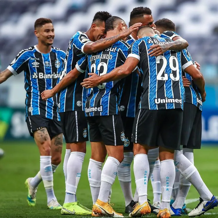 Em busca da 6ª taça da Copa do Brasil, Grêmio derrota Brasiliense em Porto Alegre