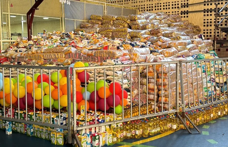 Escola do ES arrecada 70 toneladas de alimentos e vai ajudar o Rio Grande do Sul