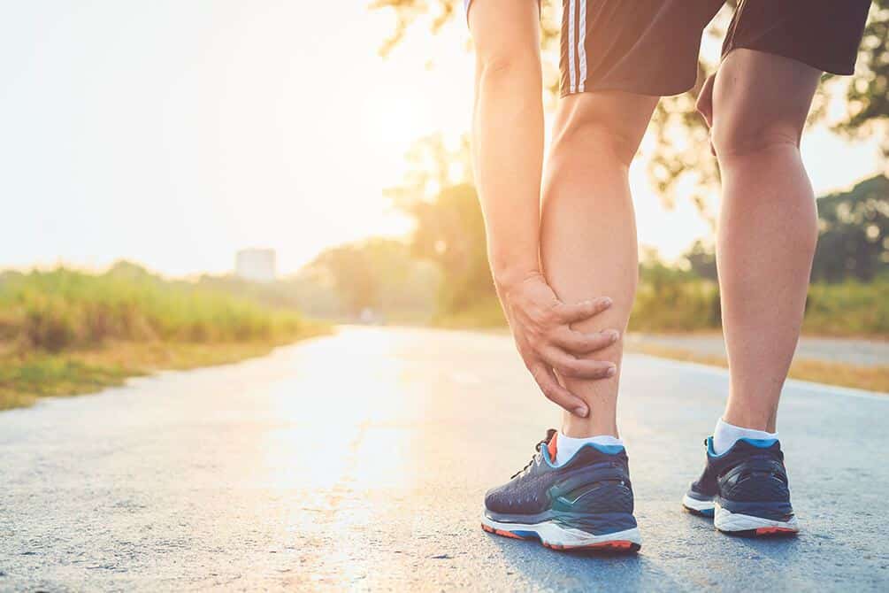 Tomar anti-inflamatório para aliviar a dor da corrida pode causar algum problema?