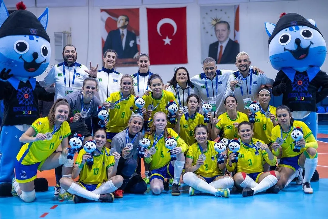 Capixaba é vice-campeã dos Jogos Surdolímpicos de Inverno com a seleção brasileira de futsal