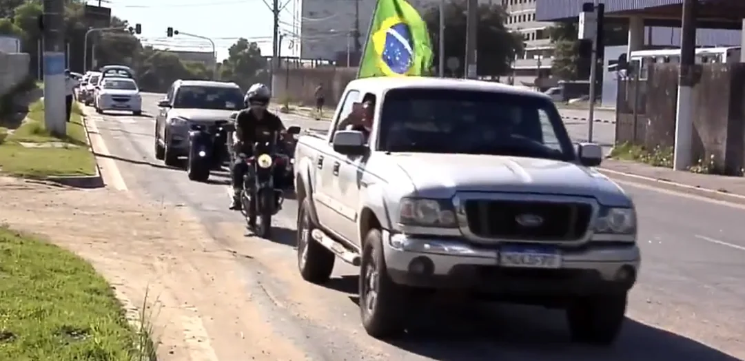 Protestos contra fechamento total do comércio são registrados em Aracruz e Serra