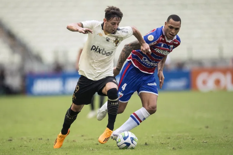 Vasco leva 2 gols do Fortaleza no fim e acumula 3ª derrota seguida no Brasileirão