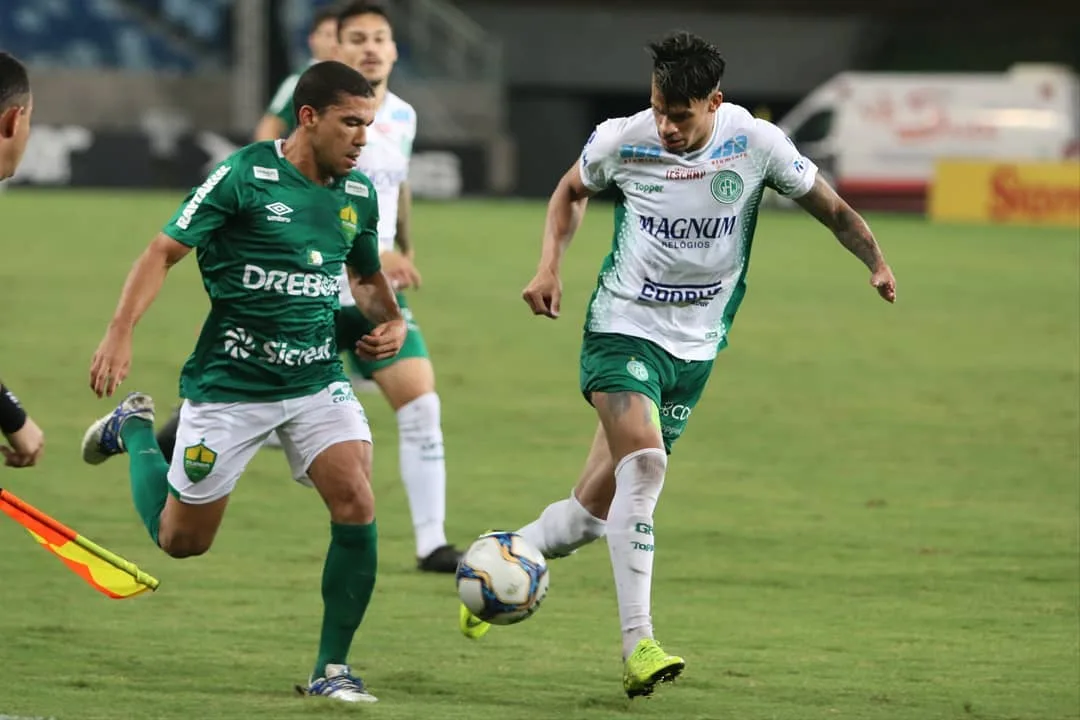 Cuiabá vence Guarani na estreia de Chamusca