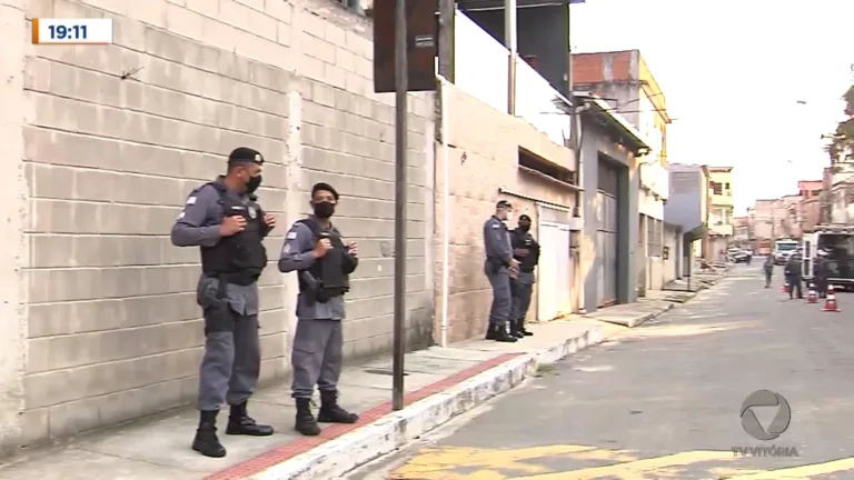 Polícia ocupa bairros para acabar com Guerra do Tráfico