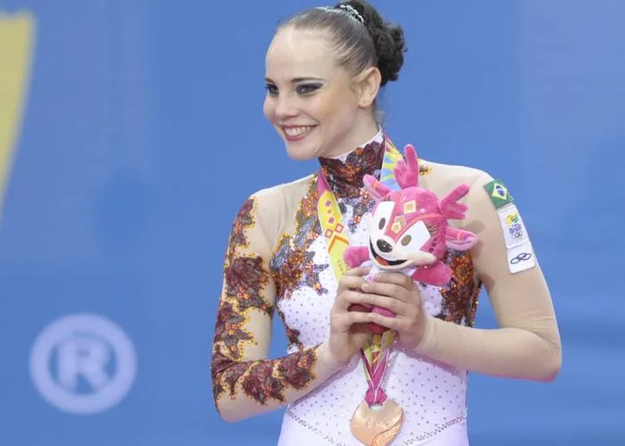 Na ginástica rítmica, Angélica Kvieczynski conquista segundo bronze no Pan