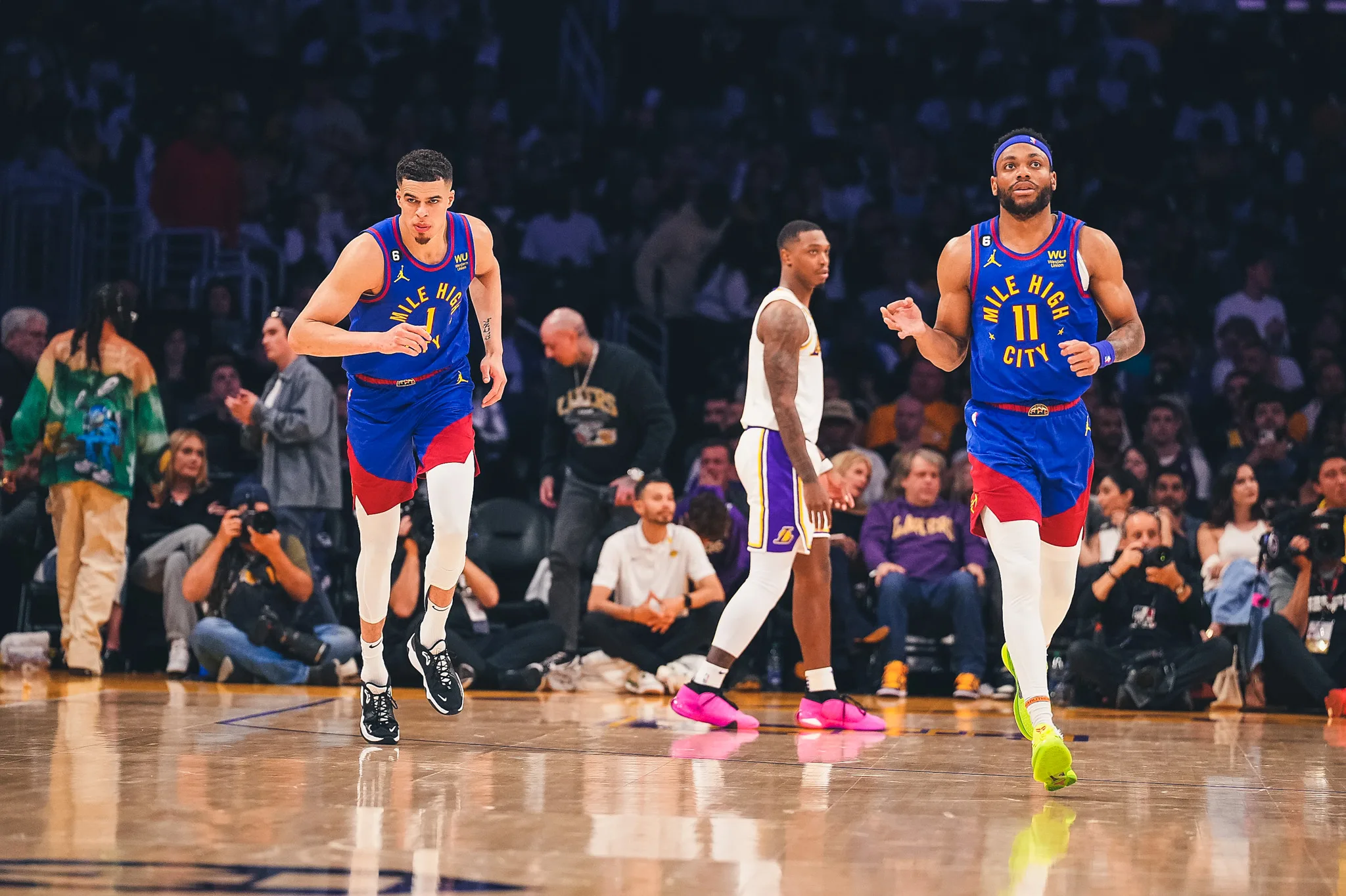 Nuggets vencem Lakers, abrem 3 a 0 e se aproximam do título do Oeste na NBA