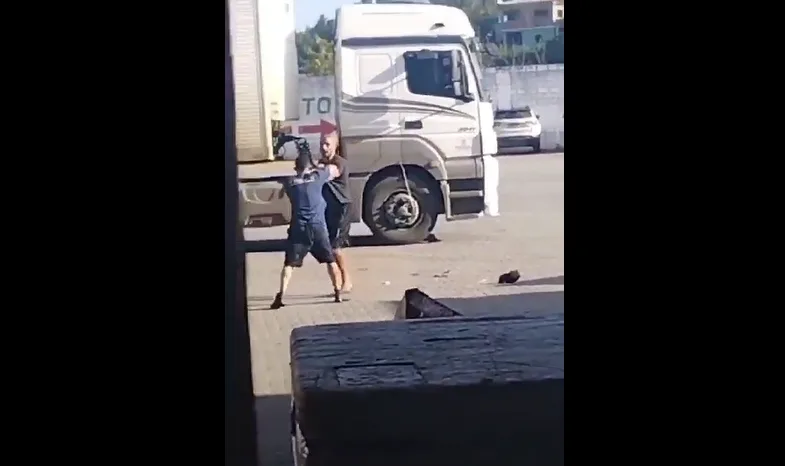 VÍDEO| Discussão por dívida em galpão de supermercado termina em tiros