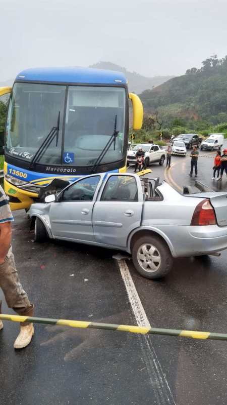 Músico sofre acidente de carro na rodovia Fundão Santa Teresa