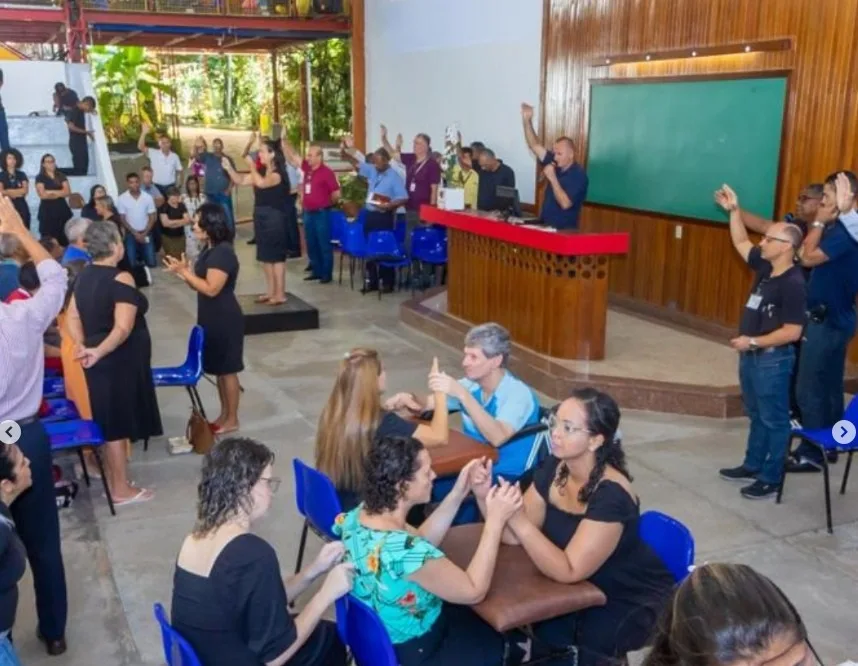 Maranata promove leitura bíblica e usa Libras em ações que unem fé e inclusão