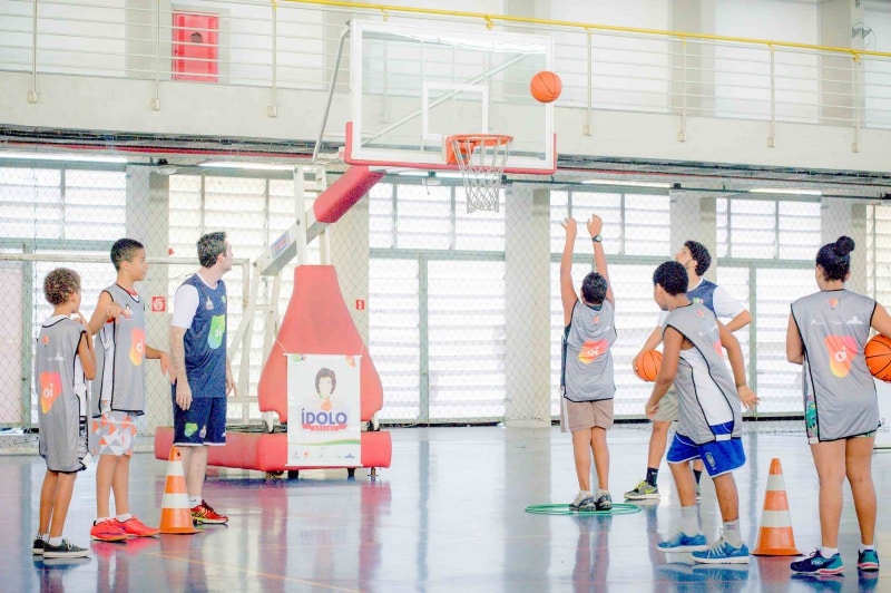 Escolinha de Basquete - Instituto Anderson Varejão