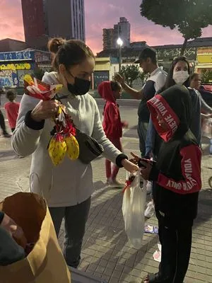 Ações de solidariedade em São Paulo e Rio apoiam mais de mil famílias e crianças