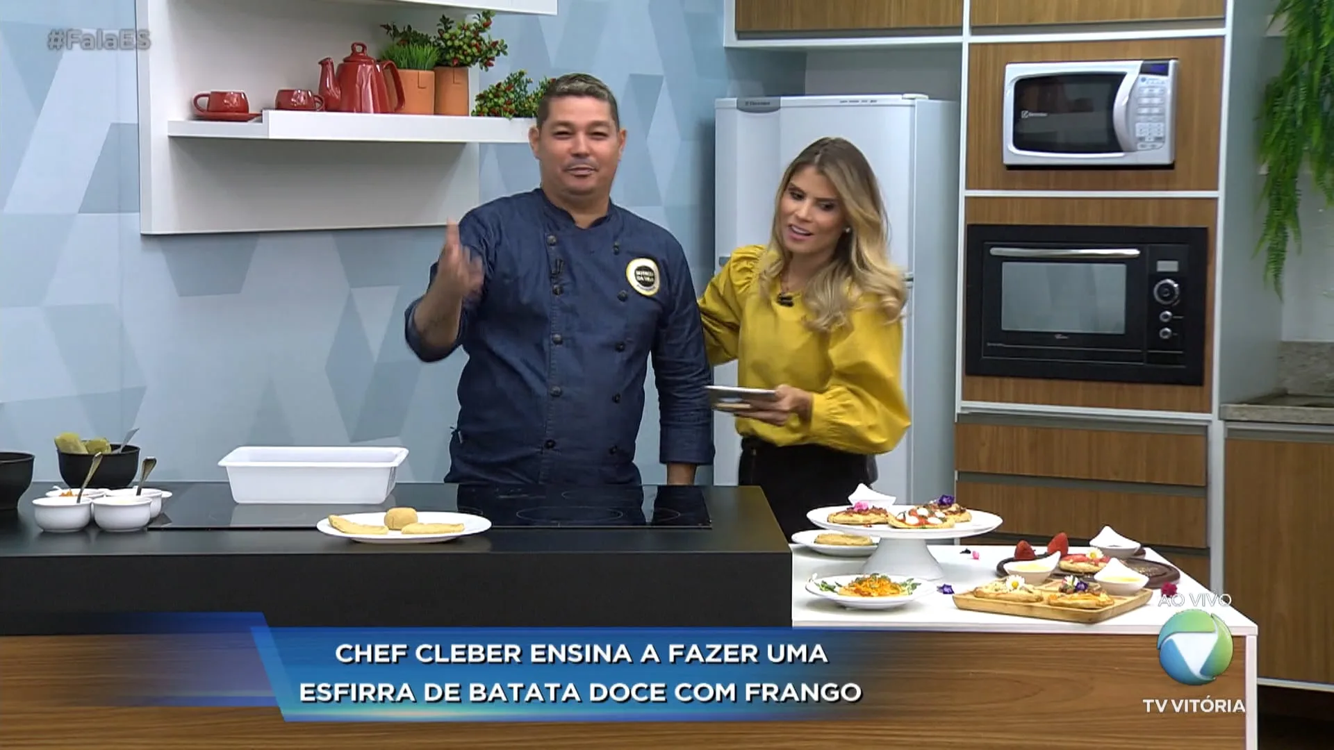 Chef Cleber ensina a fazer uma esfirra de batata doce com frango