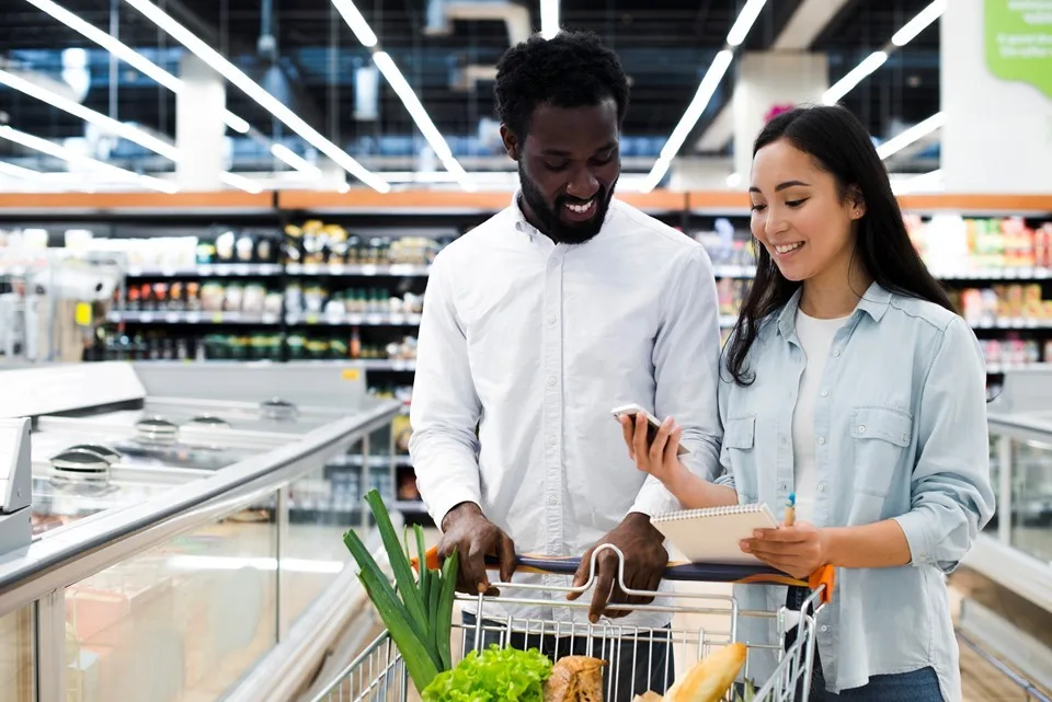 Procon-ES orienta sobre compra de alimentos e dá dicas para fazer ceia mais barata