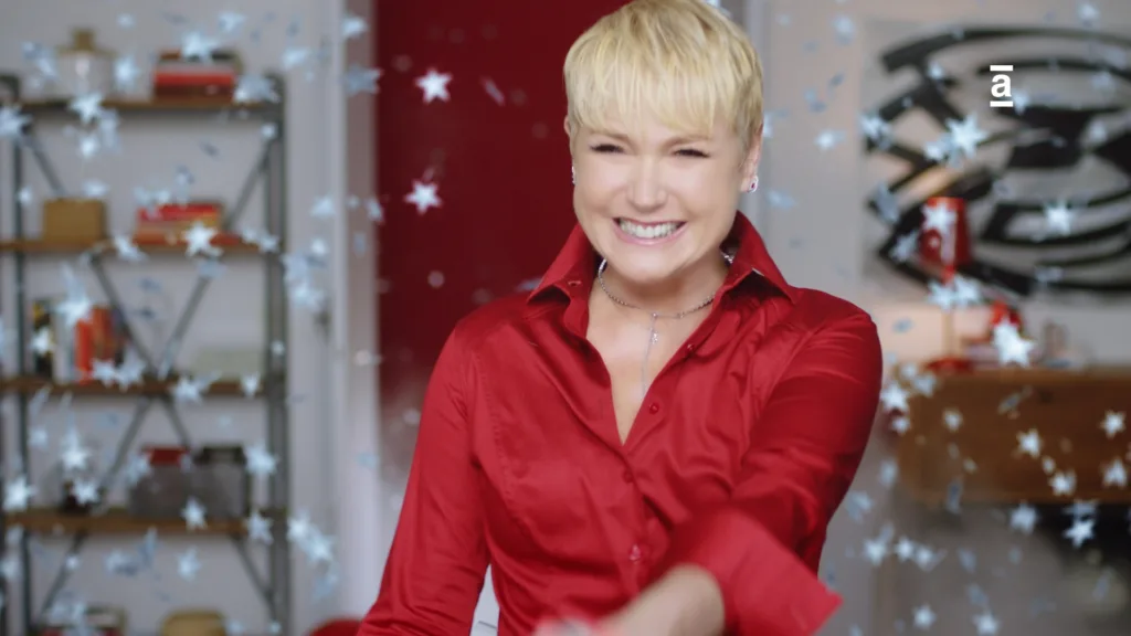 Xuxa Meneghel estrela campanha de aniversário da Americanas.com