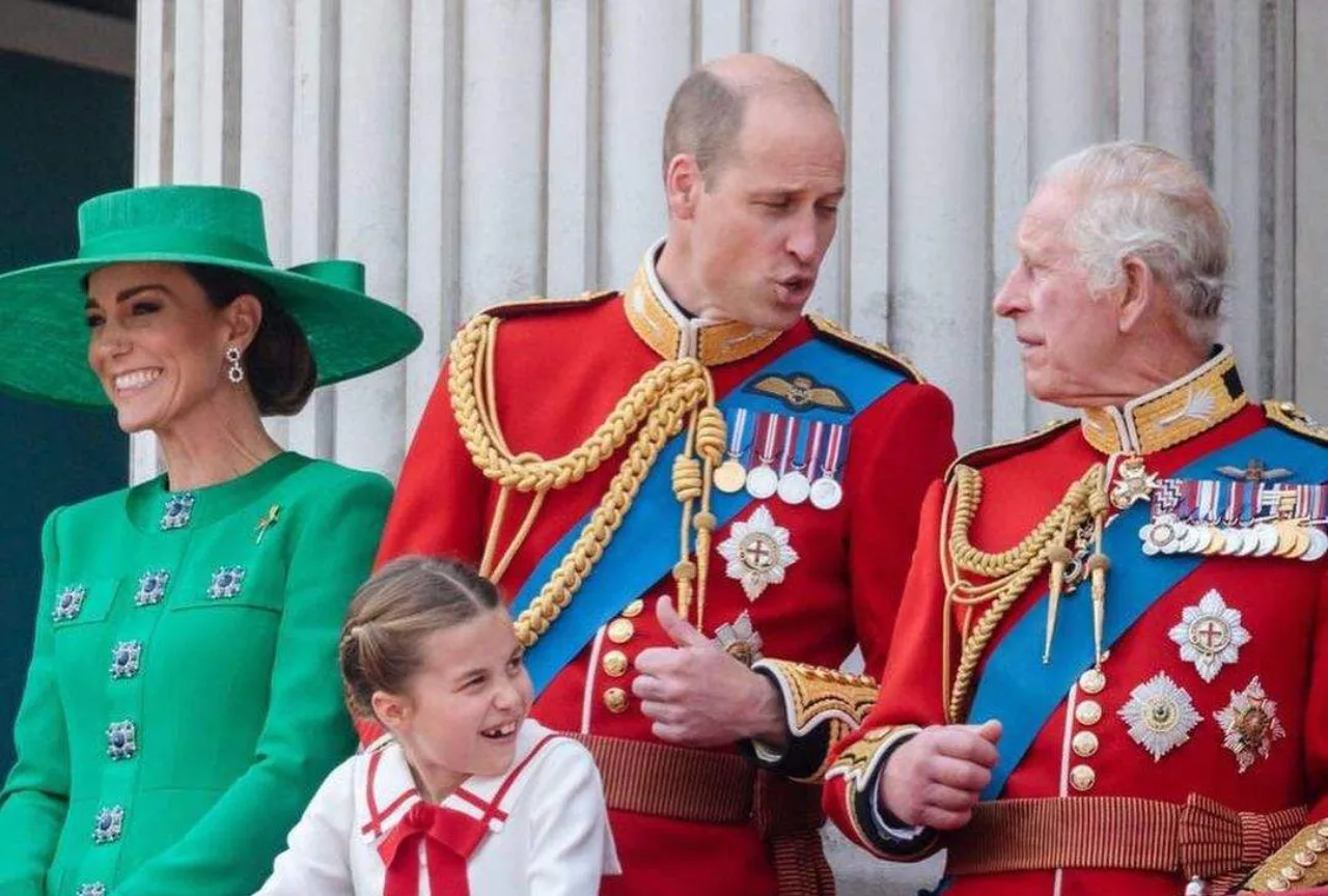 Rei Charles III pode seguir passos da rainha da Dinamarca e abdicar