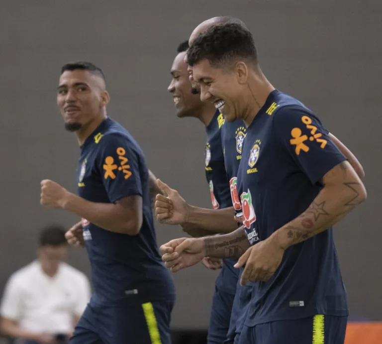 Mais cinco jogadores chegam e seleção brasileira está completa na Granja Comary