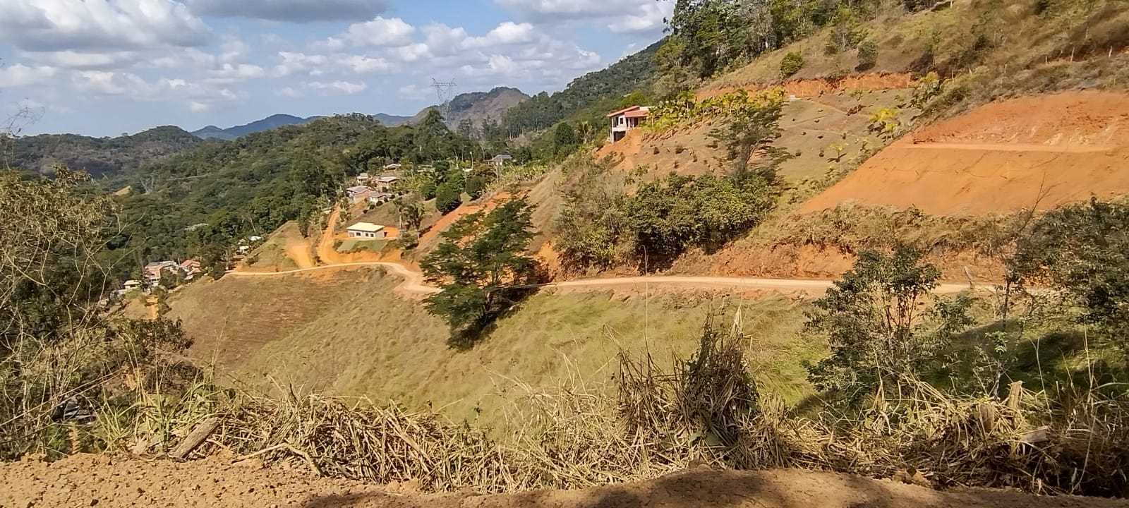 Estrada para Chapéu recebe melhorias