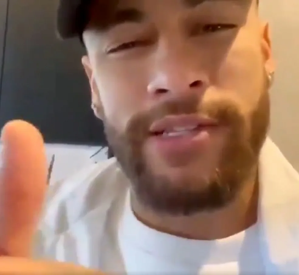 Neymar grava vídeo para garoto de 11 anos que fez desabafo após sofrer injúria racial