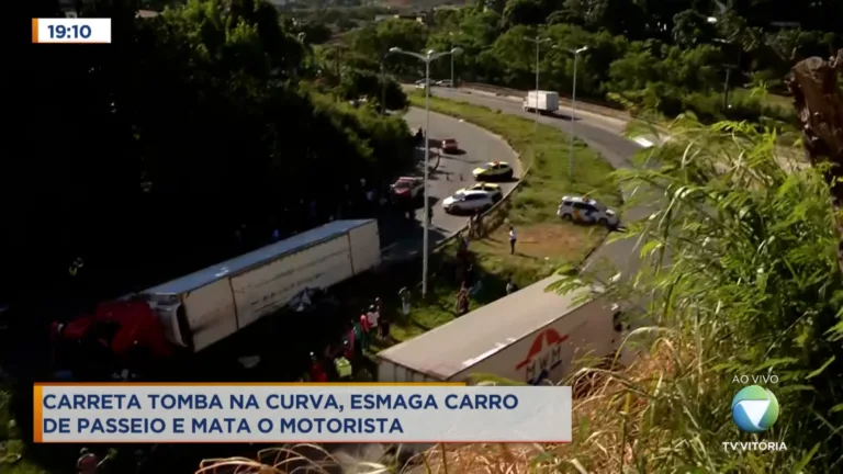 Carreta tomba, esmaga carro e mata empresário