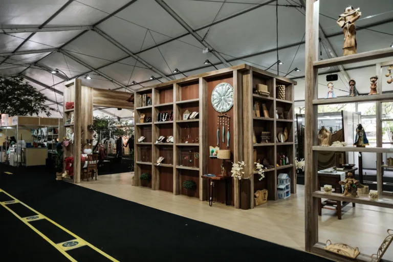 Maior feira de artesanato do ES começa nesta sexta-feira na Praça do Papa