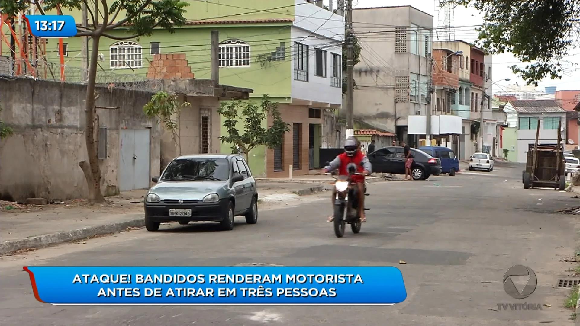 TRÊS PESSOAS FORAM BALEADAS COM METRALHADORA NA REGIÃO CONHECIDA COMO "FAVELINHA DO IBES", EM VILA VELHA.