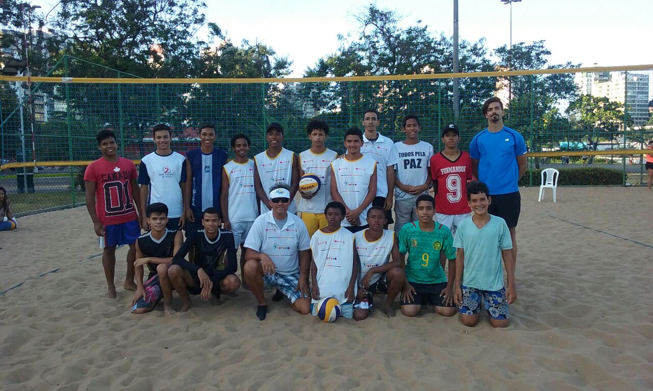 Vôlei de praia: Torneio Sacando para o Futuro define campeões nesta quinta