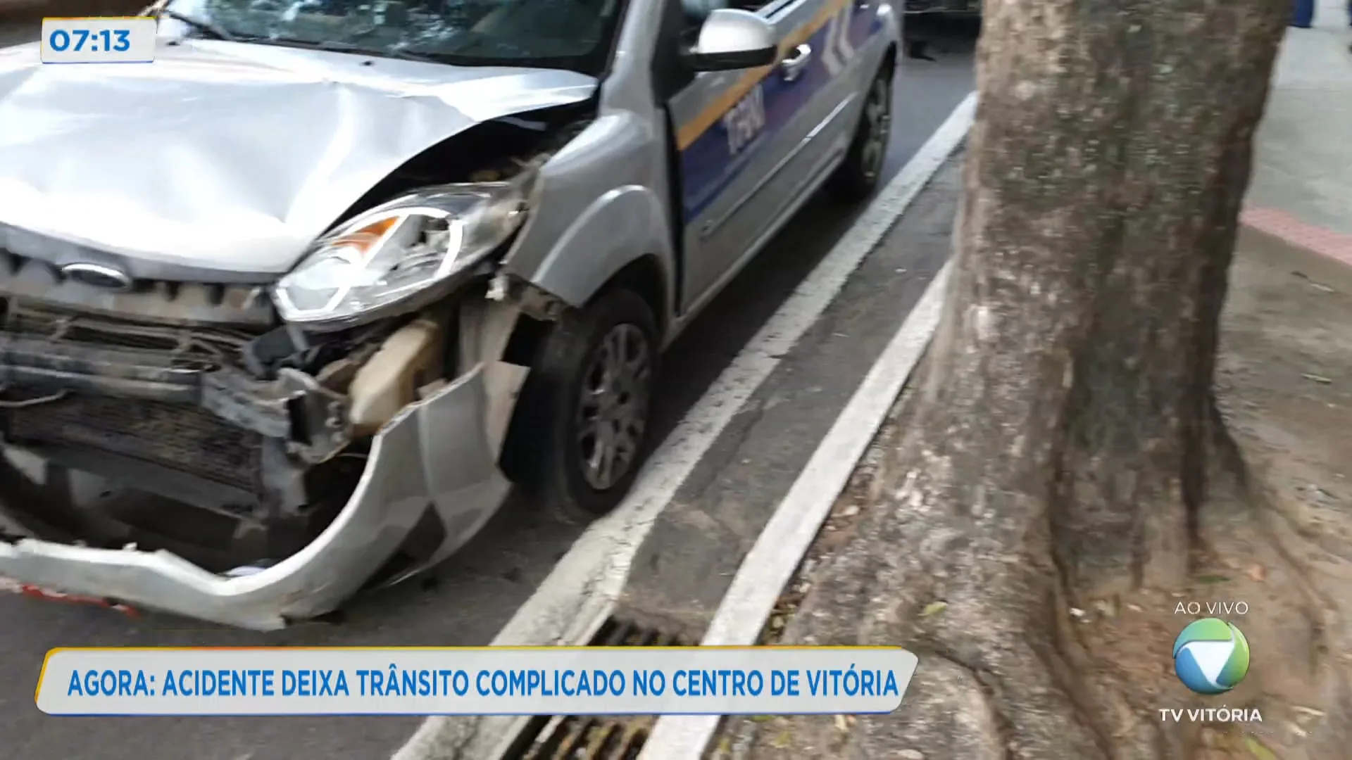 Acidente deita trânsito complicado no Centro de Vitória